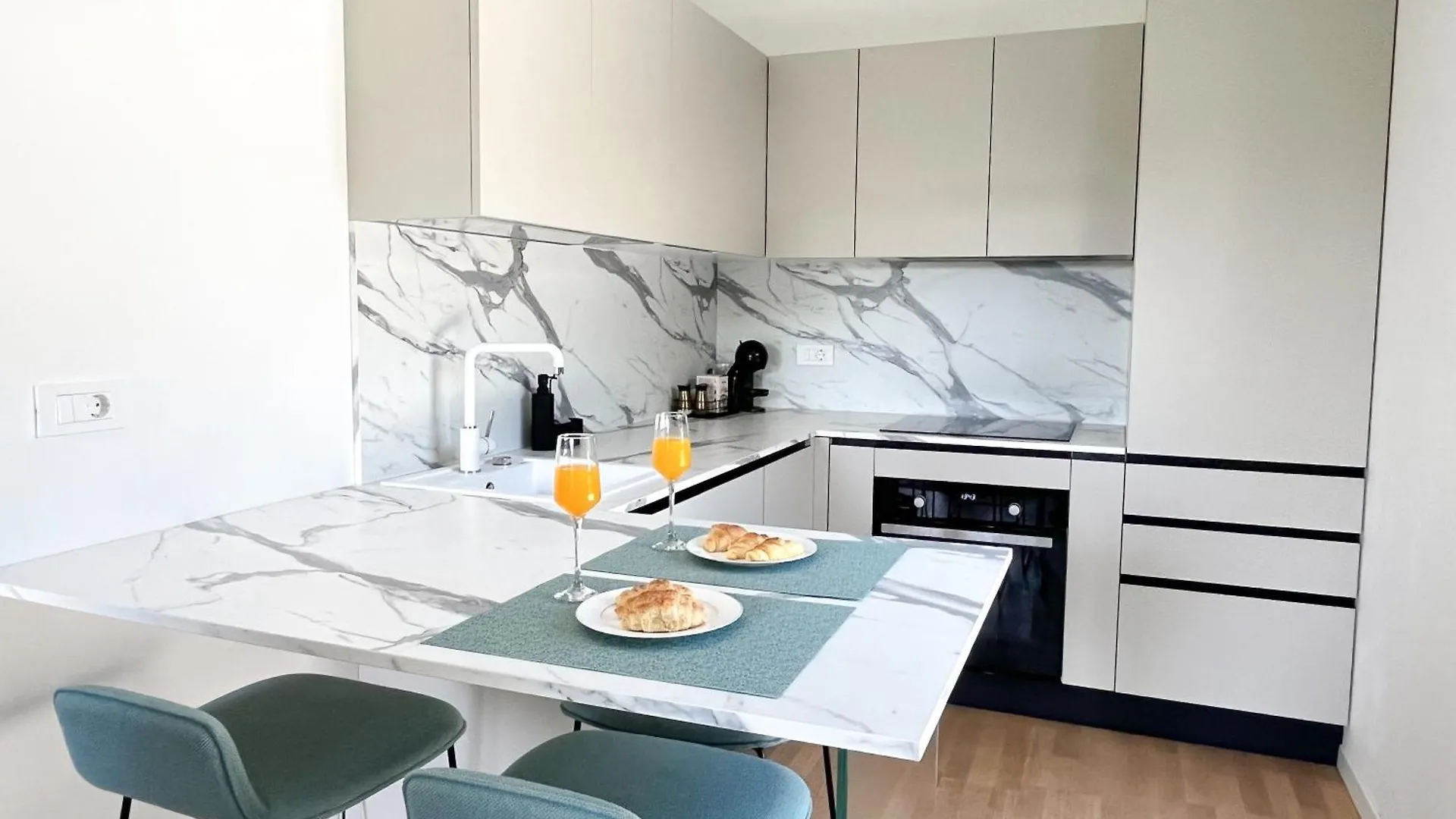 The Modern Apartment In The Nature With A Pool & Gym Kostrena
